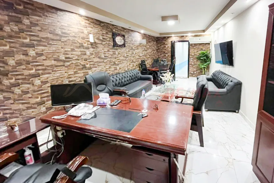 Administrative headquarters for rent, furnished, 150 m, Raml Station (Shakour St.)