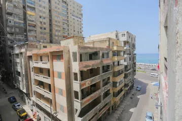 شقة للبيع 135 م السرايا (خطوات من البحر)
