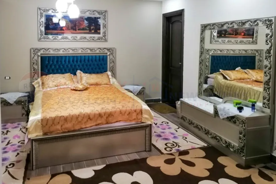 شقة للبيع 175 م رشدي (ش ابو قير)