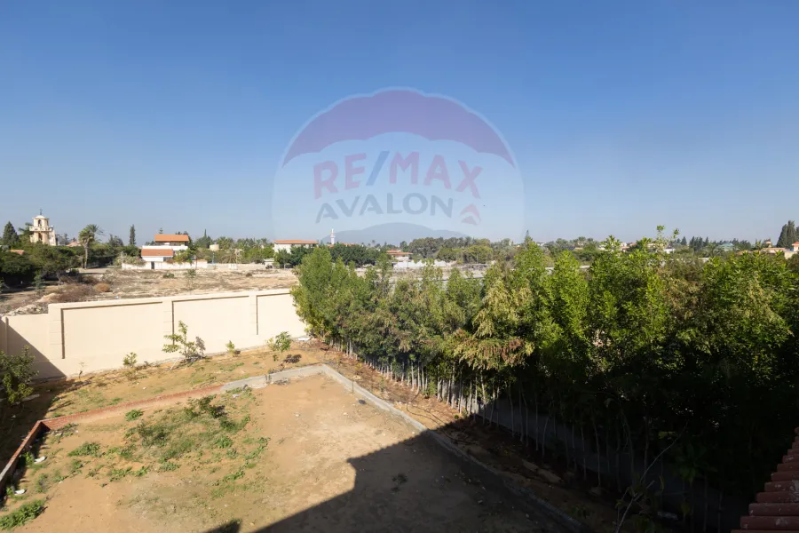 Villa for sale 615 m King Mariout (Royal Compound)