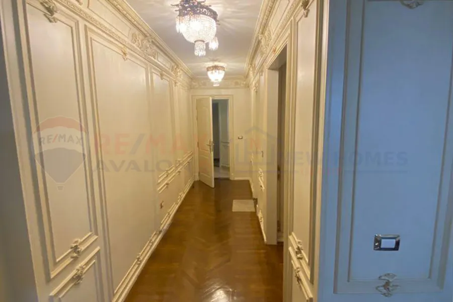 شقة للبيع 365 م سموحة ( متفرع من ش فوزي معاذ - عمارة براند )