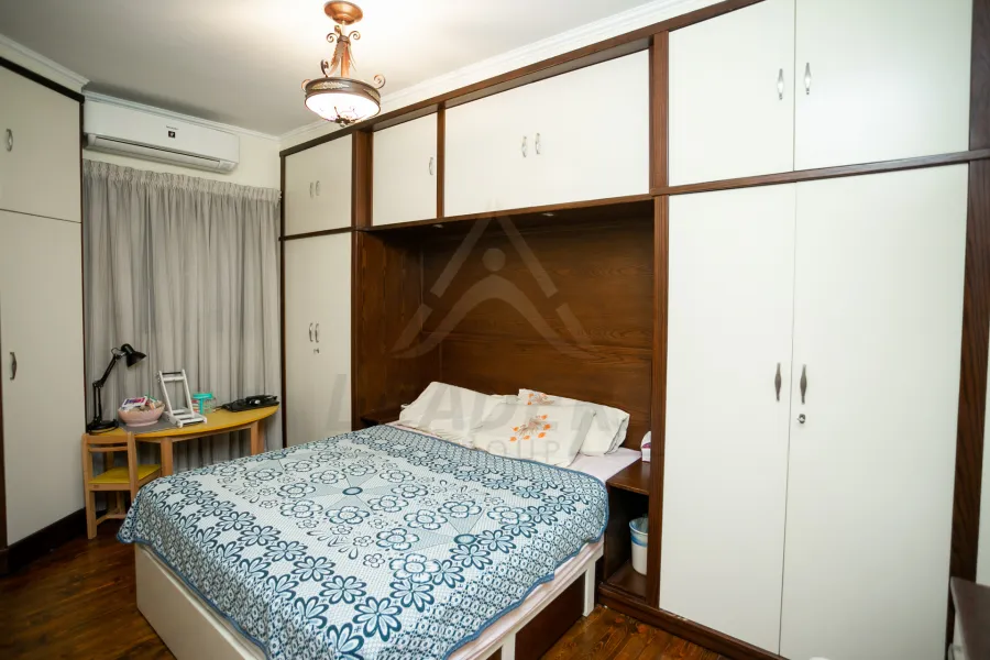 شقة للبيع 100 م سموحه (ميدان فيكتور عمانويل)