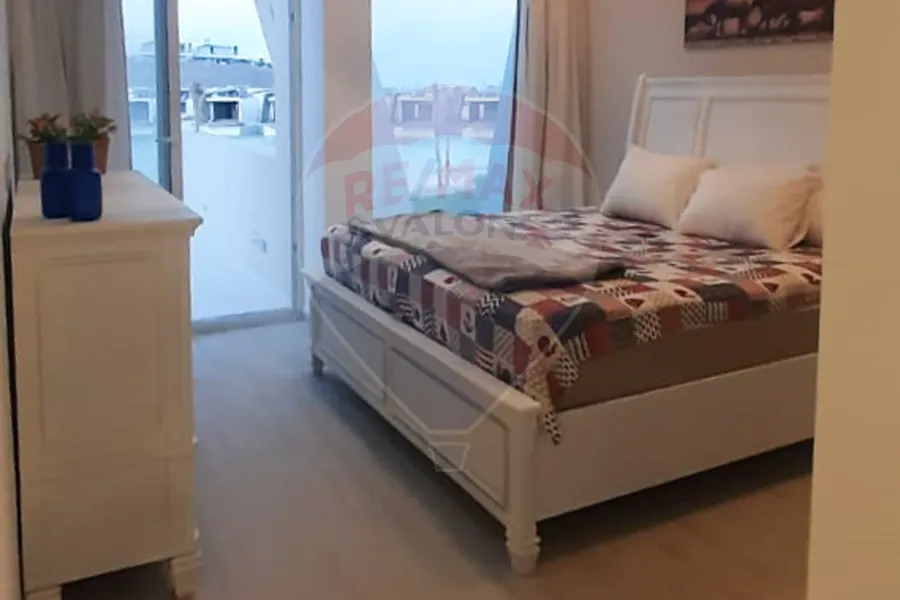 فيلا ستاند الون للبيع (فوكا باي) 661 م