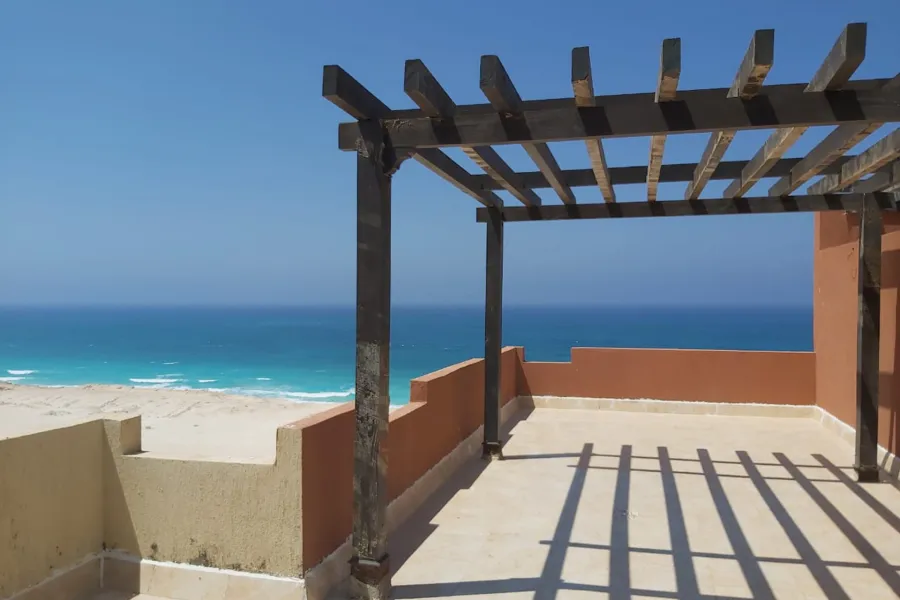 شاليه بروف للبيع (امارتيس هايتس - رأس الحكمة) 100 م