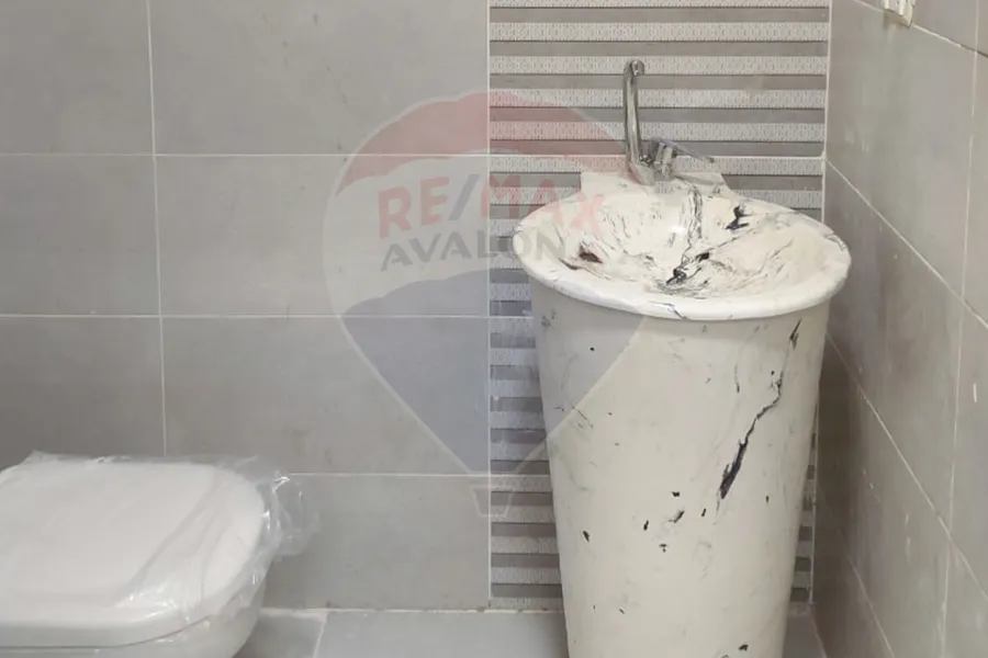 شقة للايجار 203 م سموحة (كومباوند فالورى النقل و الهندسة)