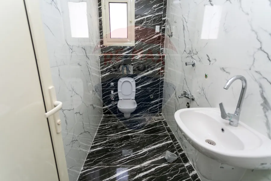 فيلا ستاند الون للبيع (قرطاج) 235 م