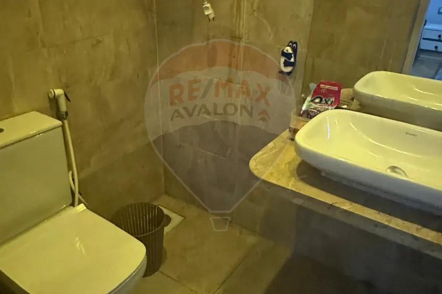 شقة للبيع 150 م وابور المياه ( خطوات من ميدان زويل )