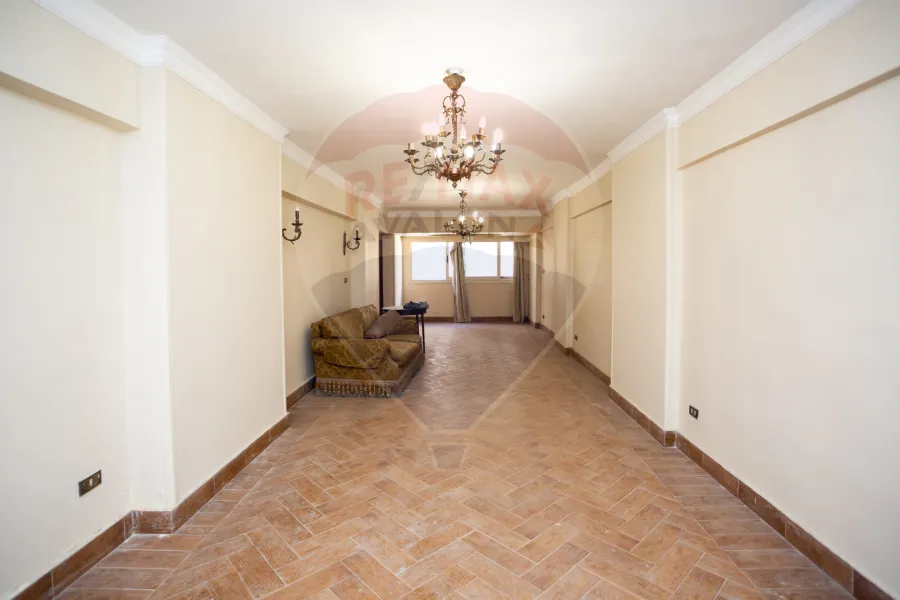 شقة للبيع 148 م سموحة (كومباوند البروج)