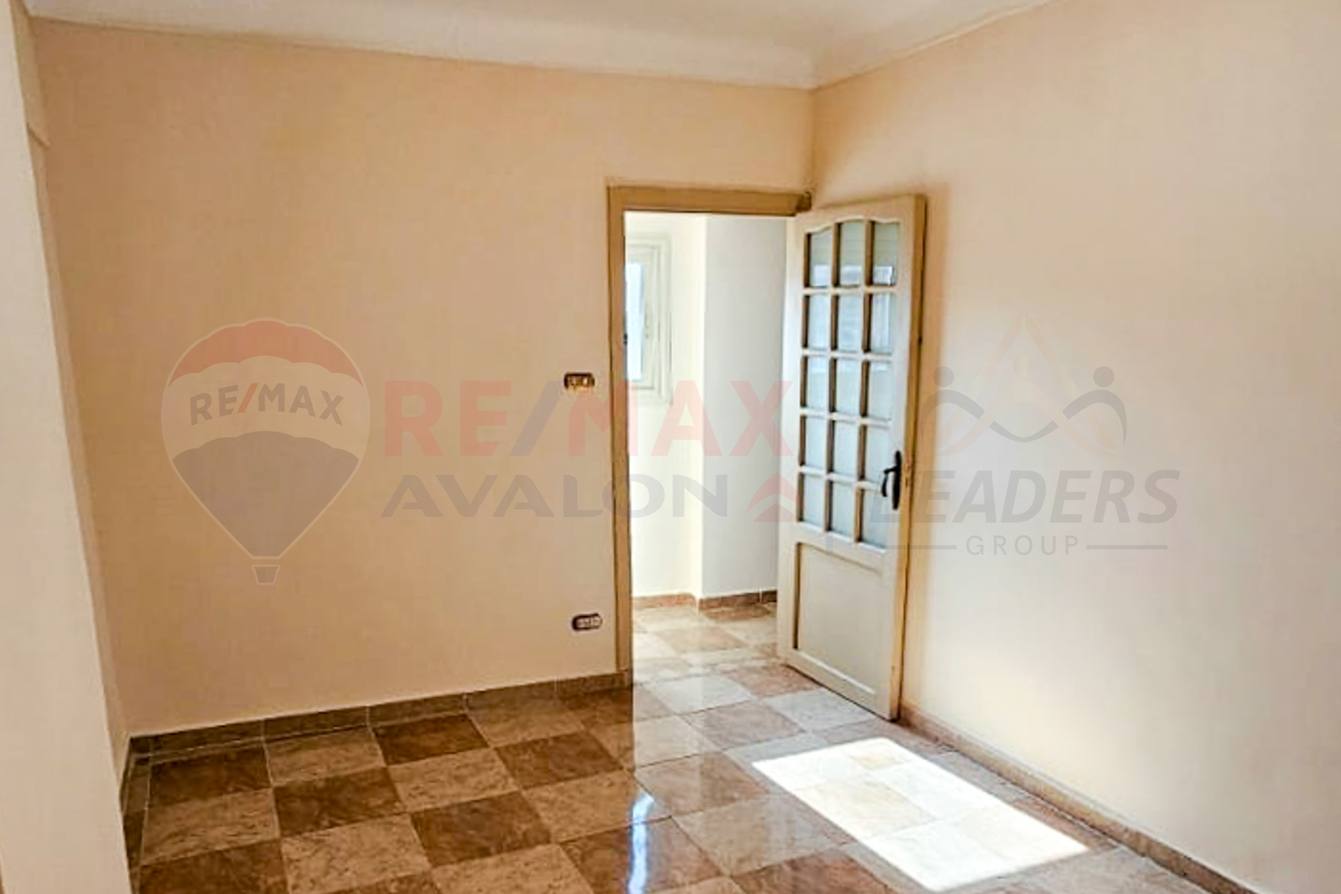 Apartment for sale 146 m Sidi Bishr (steps from Al-Issawi)