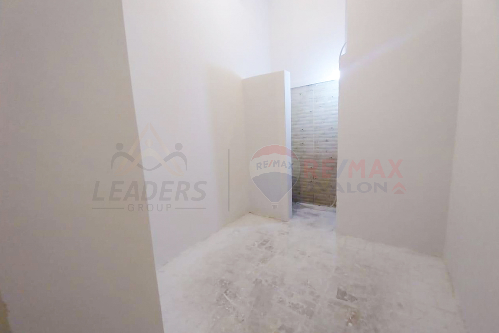 Commercial shop for sale, 20 m Azarita (Salama Hospital St)
