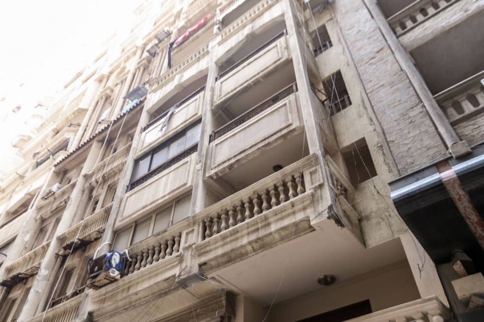 شقة مفروش للإيجار154م ميامي ( ش مصطفي نجيب )