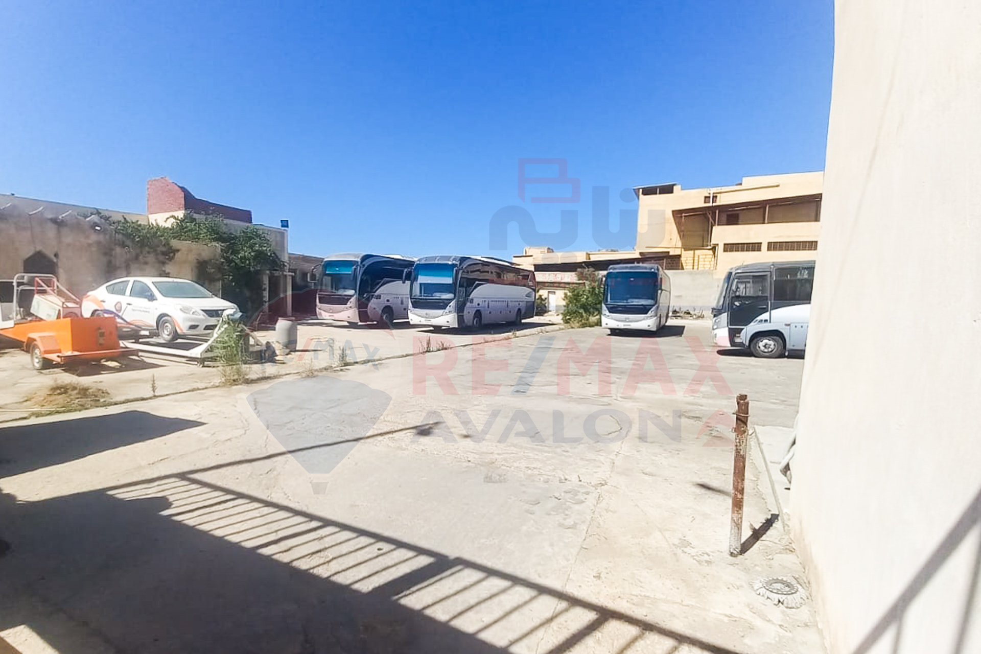 Commercial and administrative space for rent for Rent 2000 m Moharem-Bek (Industrial Area)