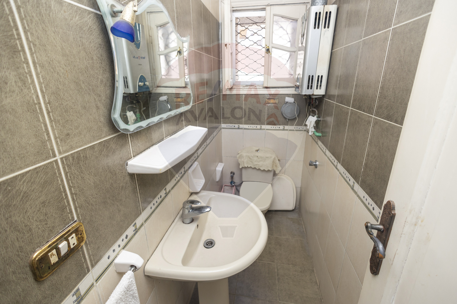 Apartment for sale 185 m Glim (Mahmoud Eldeib St. - Steps from the sea)