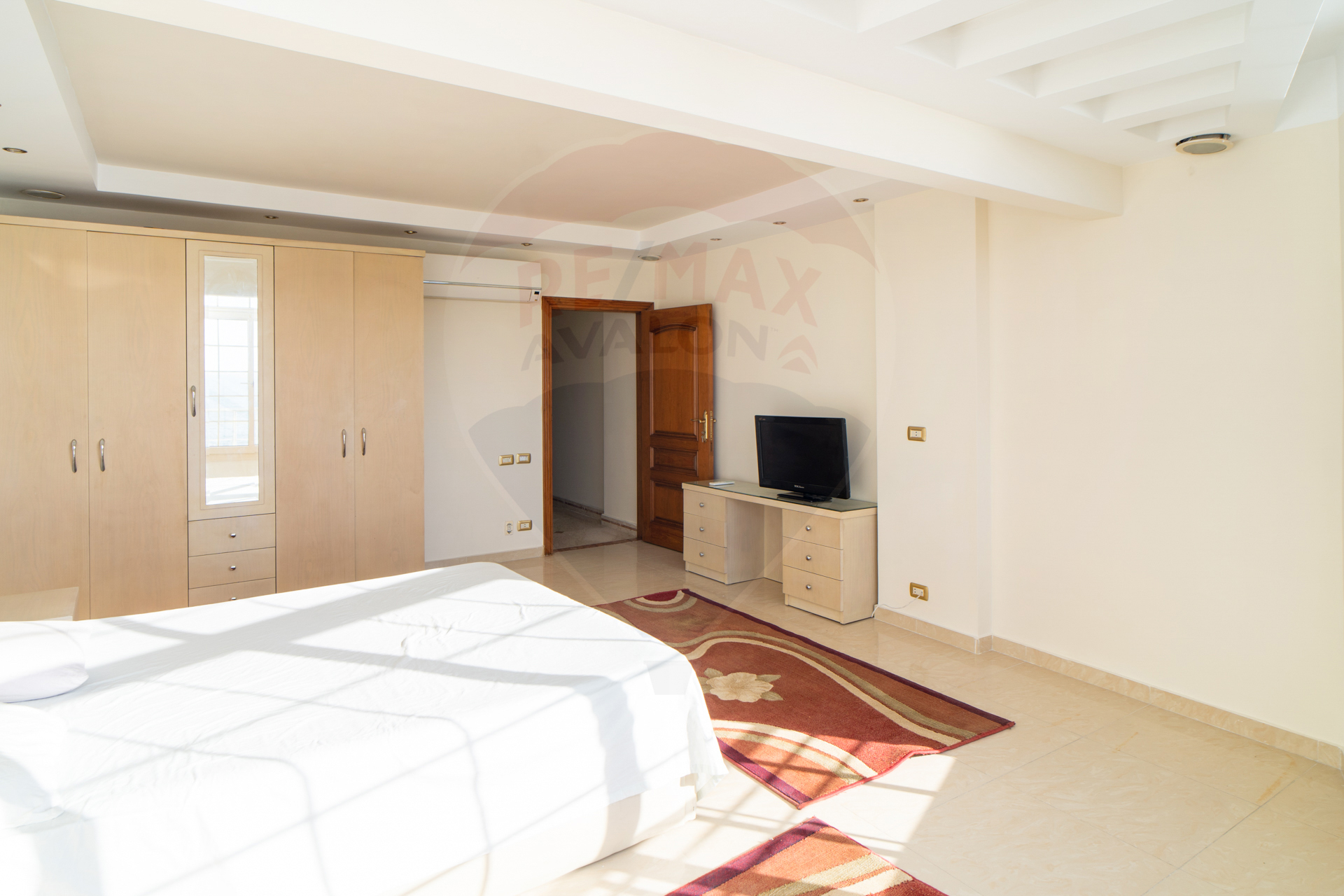 apartment for Sale 200 m Saba Basha (directly on the sea)