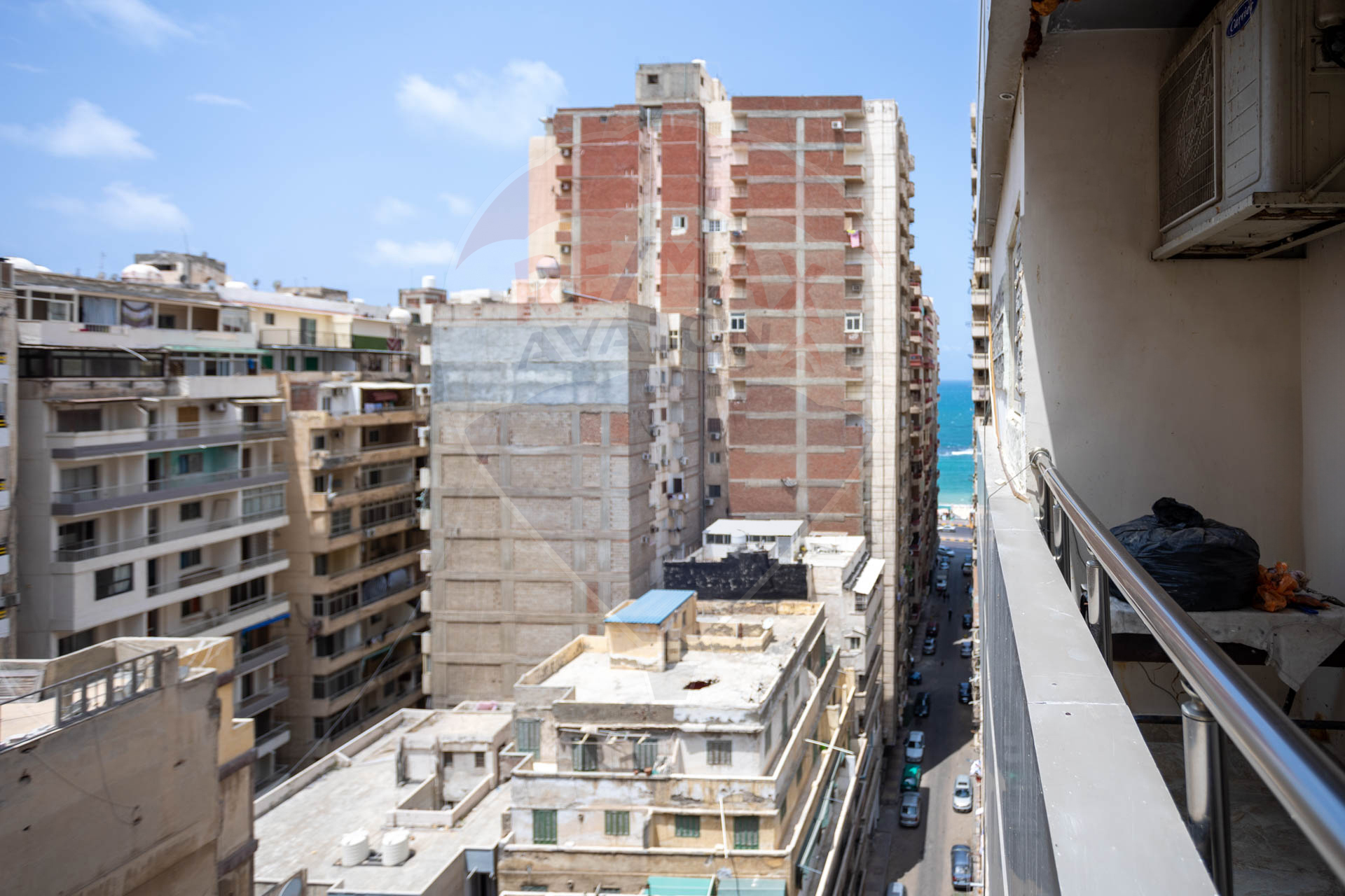 شقة للبيع 125 م ميامي (خطوات من البحر)