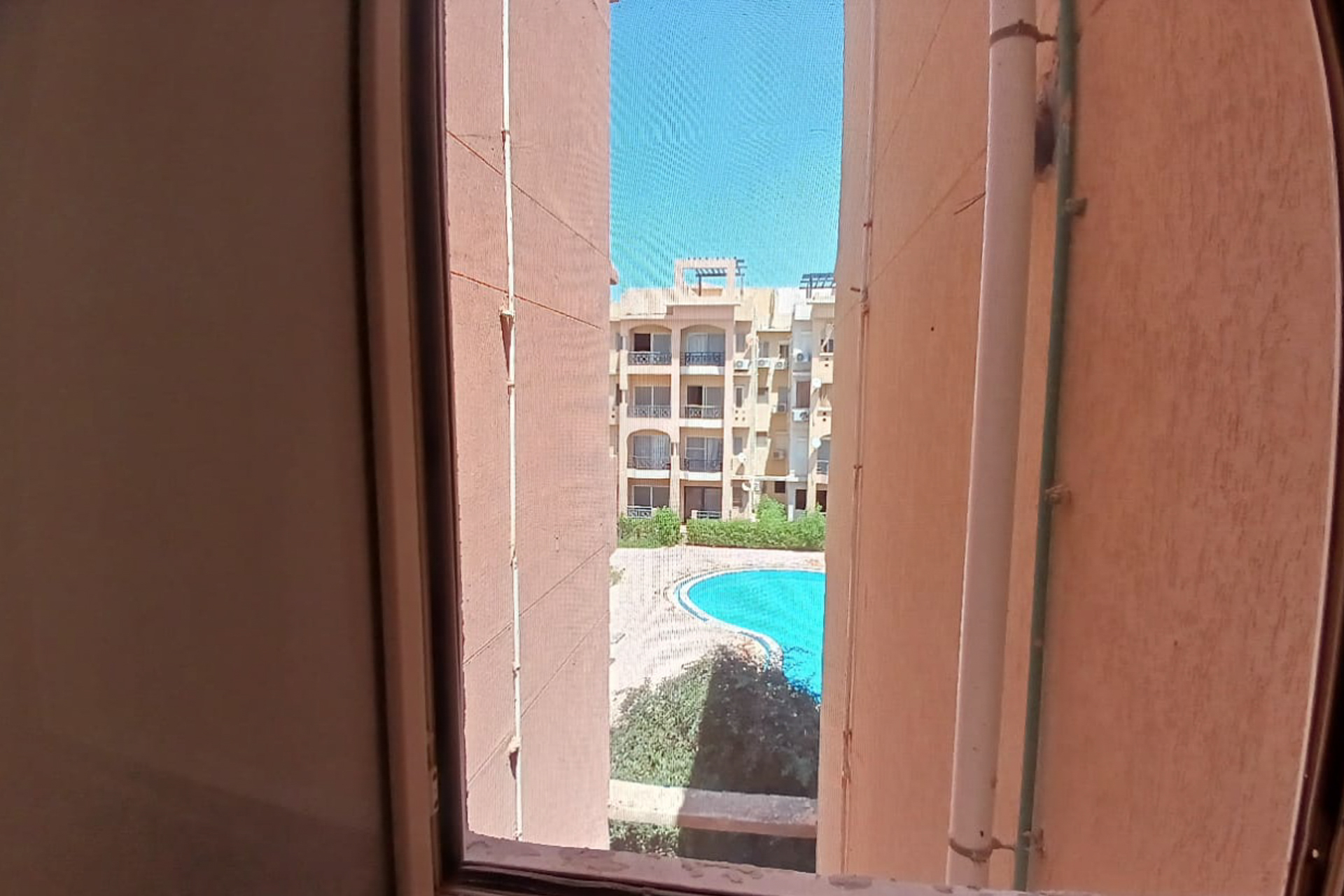 شالية للبيع (امارتس هايتس) 100 م
