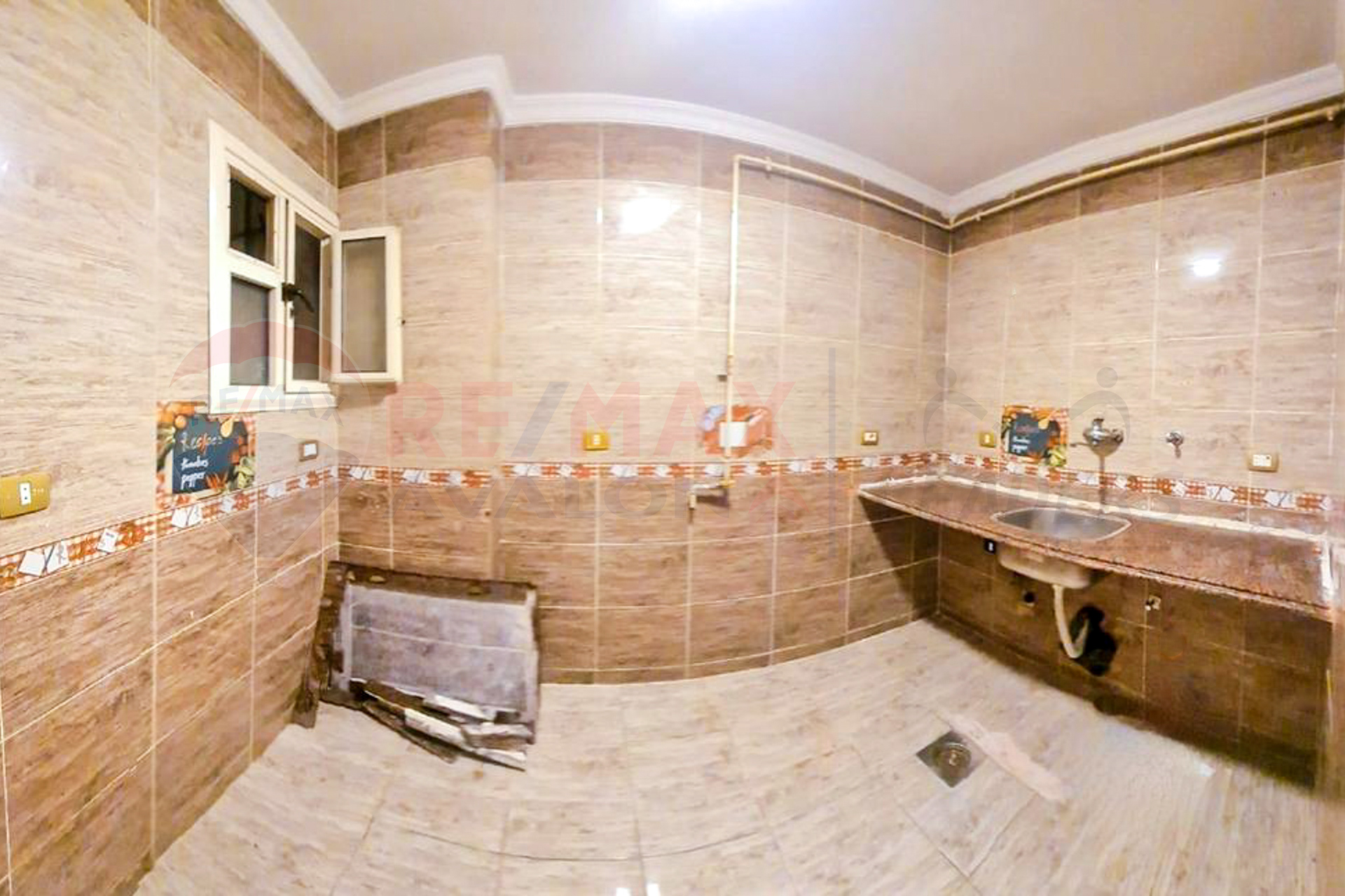 Apartment for sale 150 m Glim (Steps from the sea)