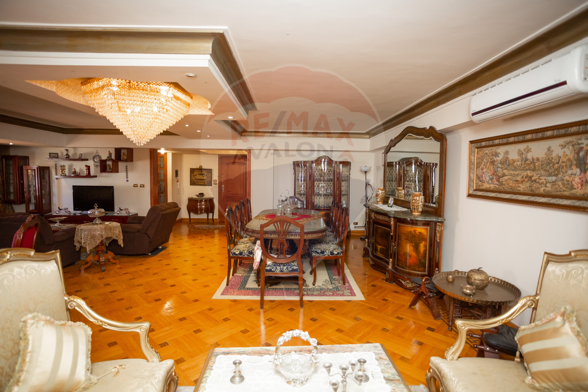 Furnished apartment for sale 240 m Al-Hay Al-Latiny (Steps from Fouad main St.)