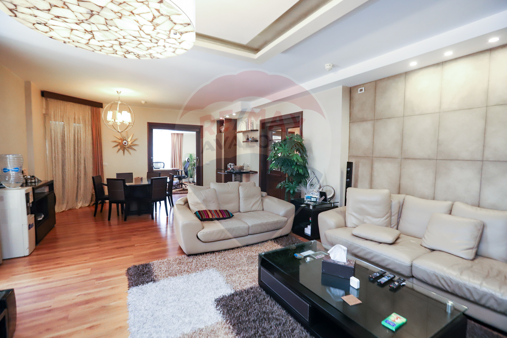 شقة فاخرة للبيع 255 م (سمارت هوم ) سموحة ( ش فوزى معاذ الرئيسى - عمارة اللوتس )