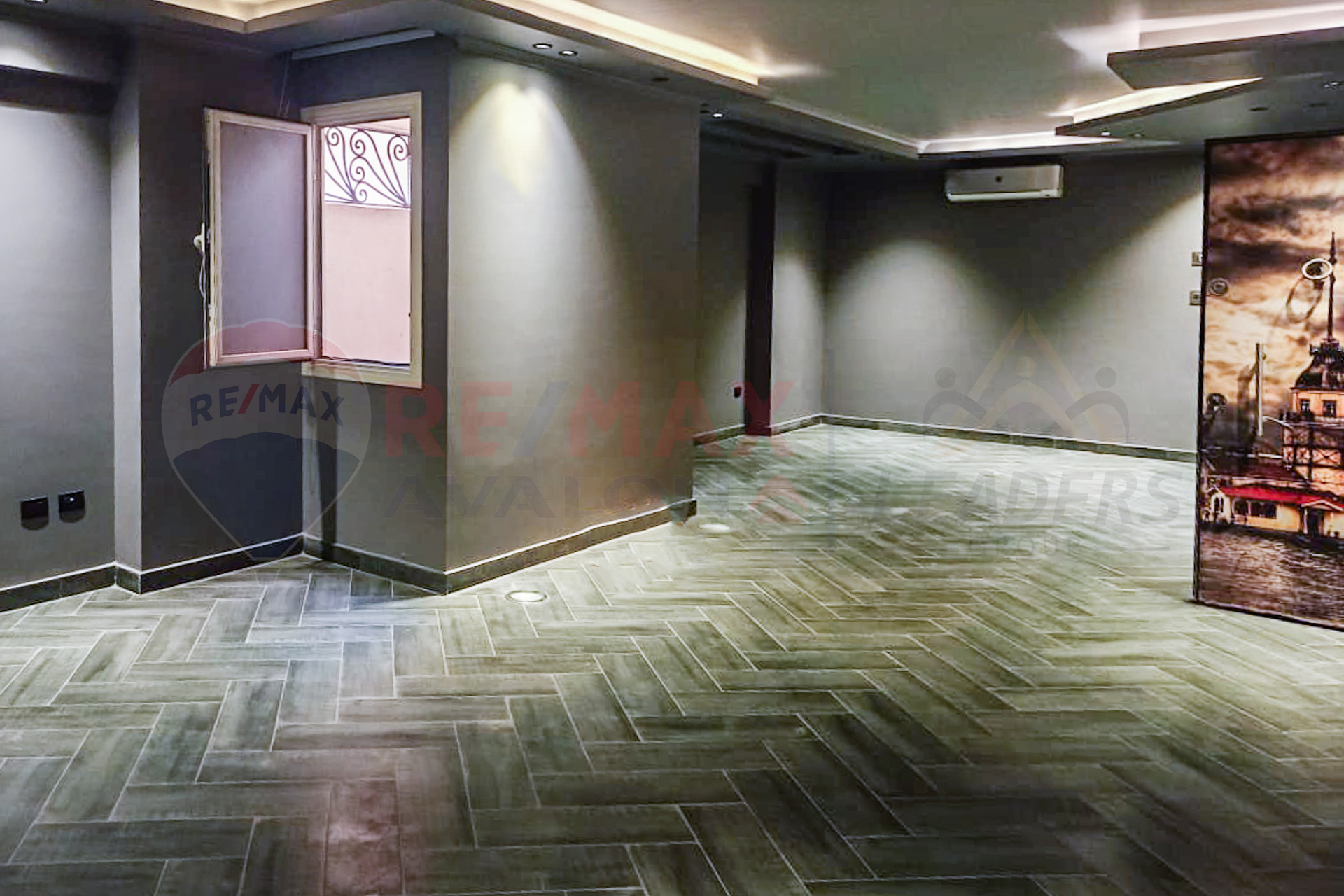 Administrative apartment for rent 210 m Kafr Abdo (Khalil El Khayyat St.)