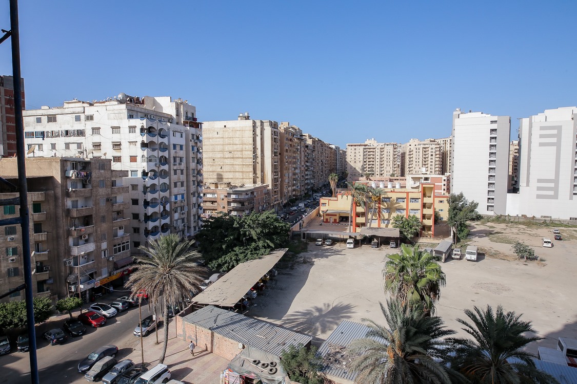 شقة للبيع 255م سموحة (عمارة اللوتس - ش فوزى معاذ الرئيسي)
