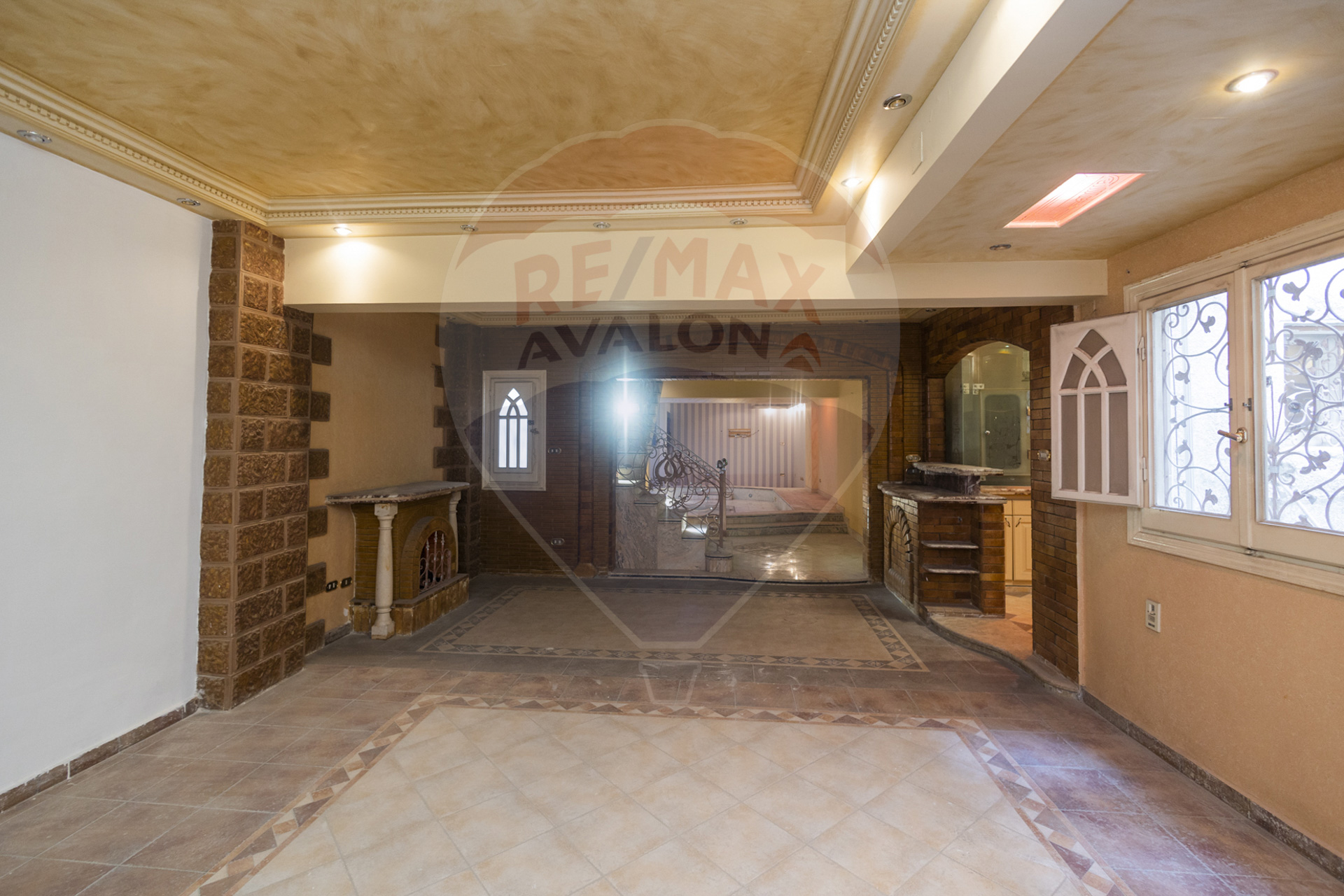 Duplex for sale 300 m Miami (Gamal Abd-AlNasser st)