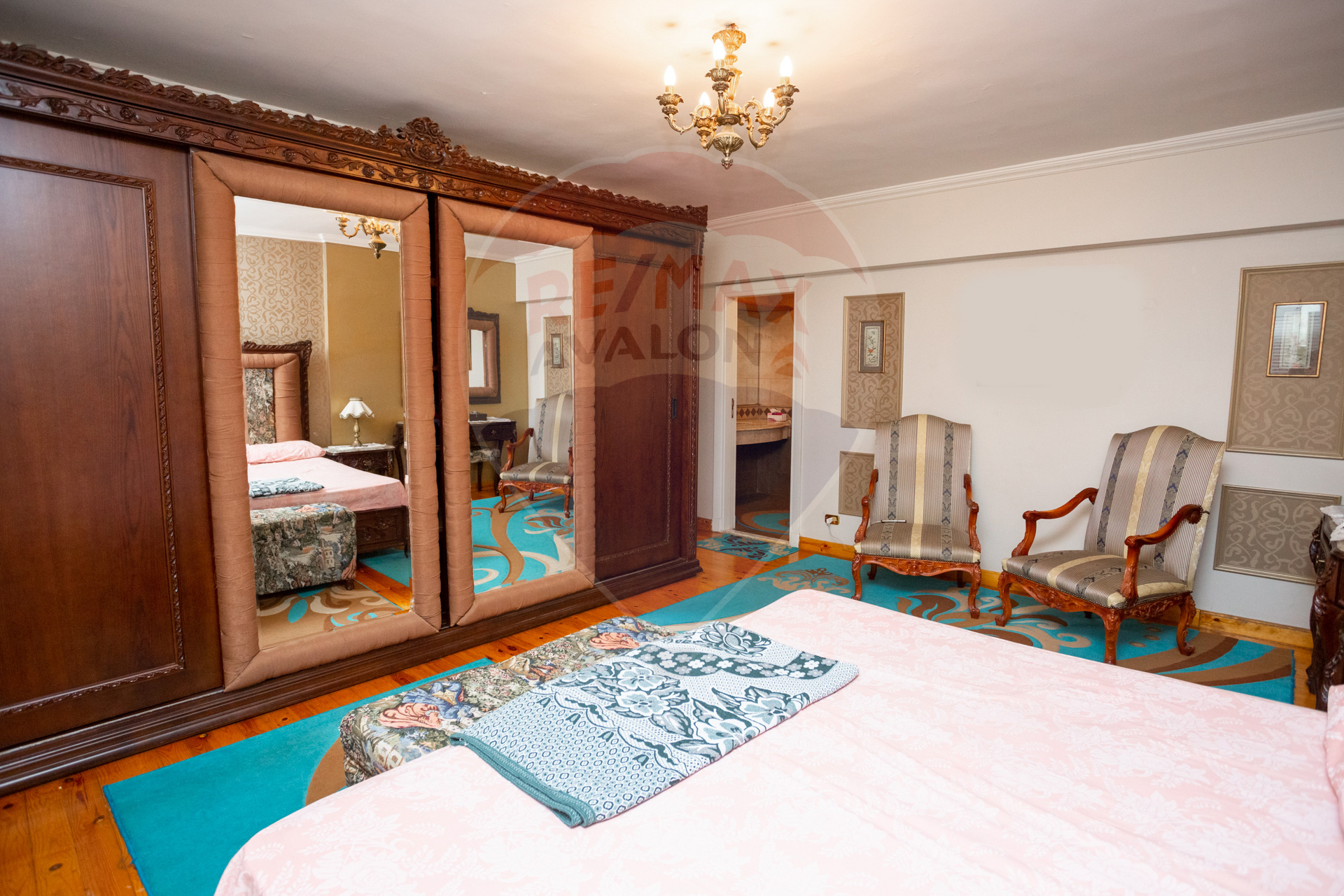 Furnished apartment for sale 240 m Al-Hay Al-Latiny (Steps from Fouad main St.)