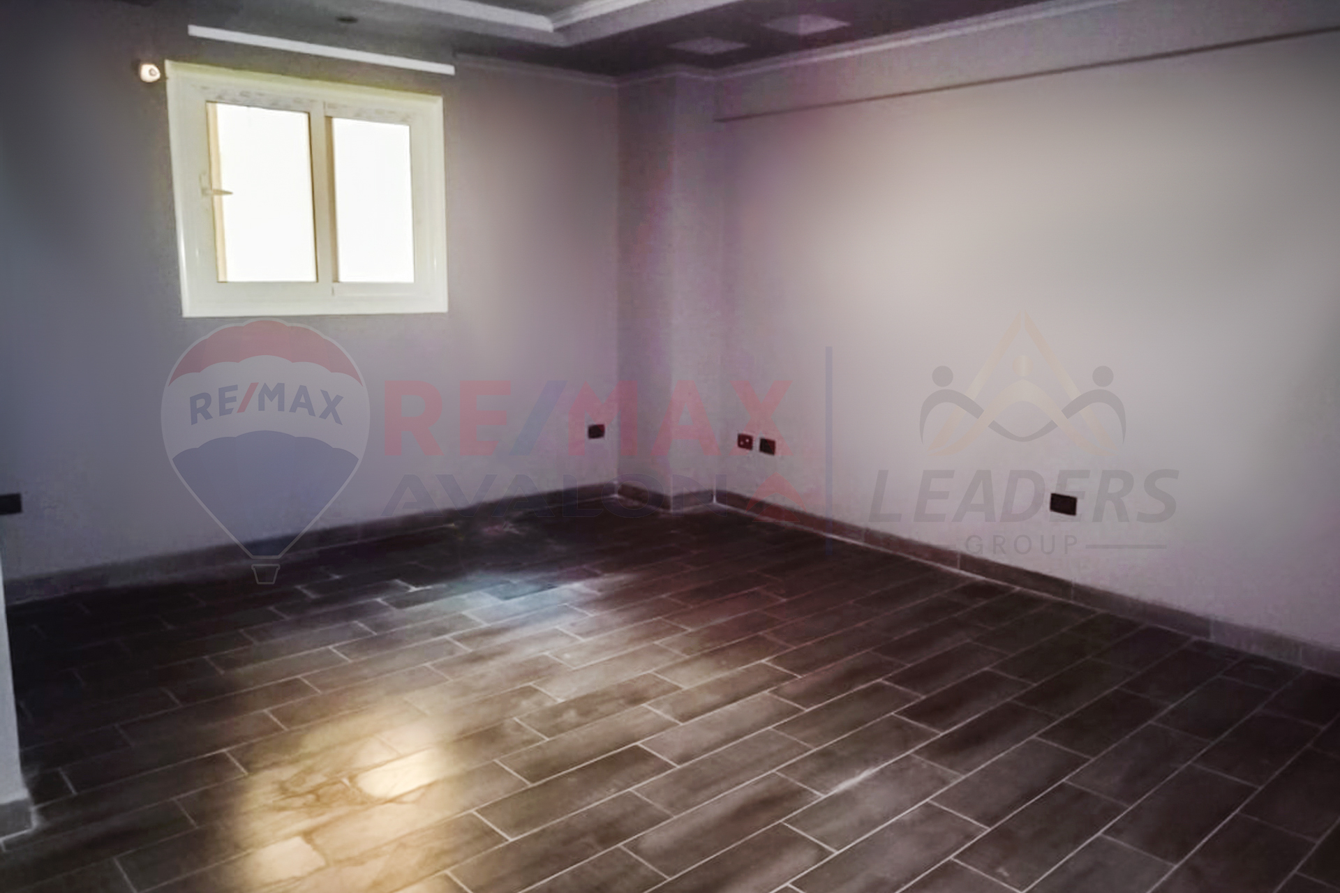 Administrative apartment for rent 210 m Kafr Abdo (Khalil El Khayyat St.)