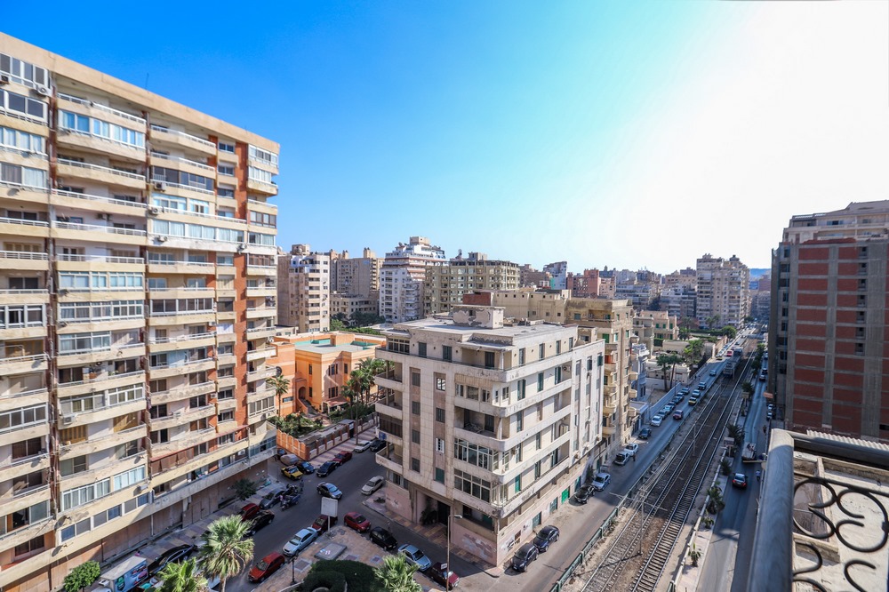 شقة مفروش للإيجار220م زيزنيا