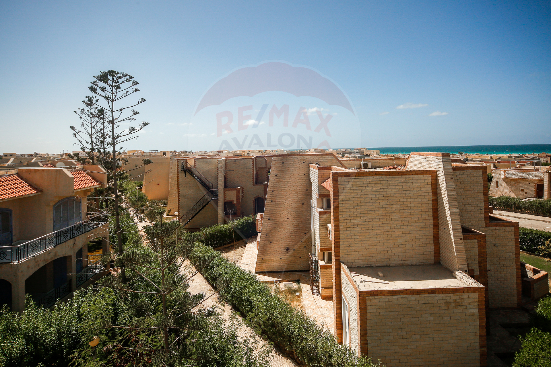 Chalet with roof for sale (El fayrouz beach) 138 m
