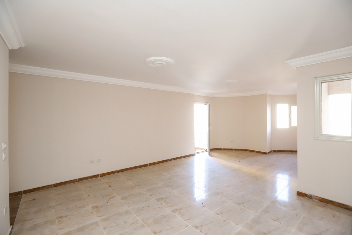 Apartment for sale 130m Victoria (Tram Station)