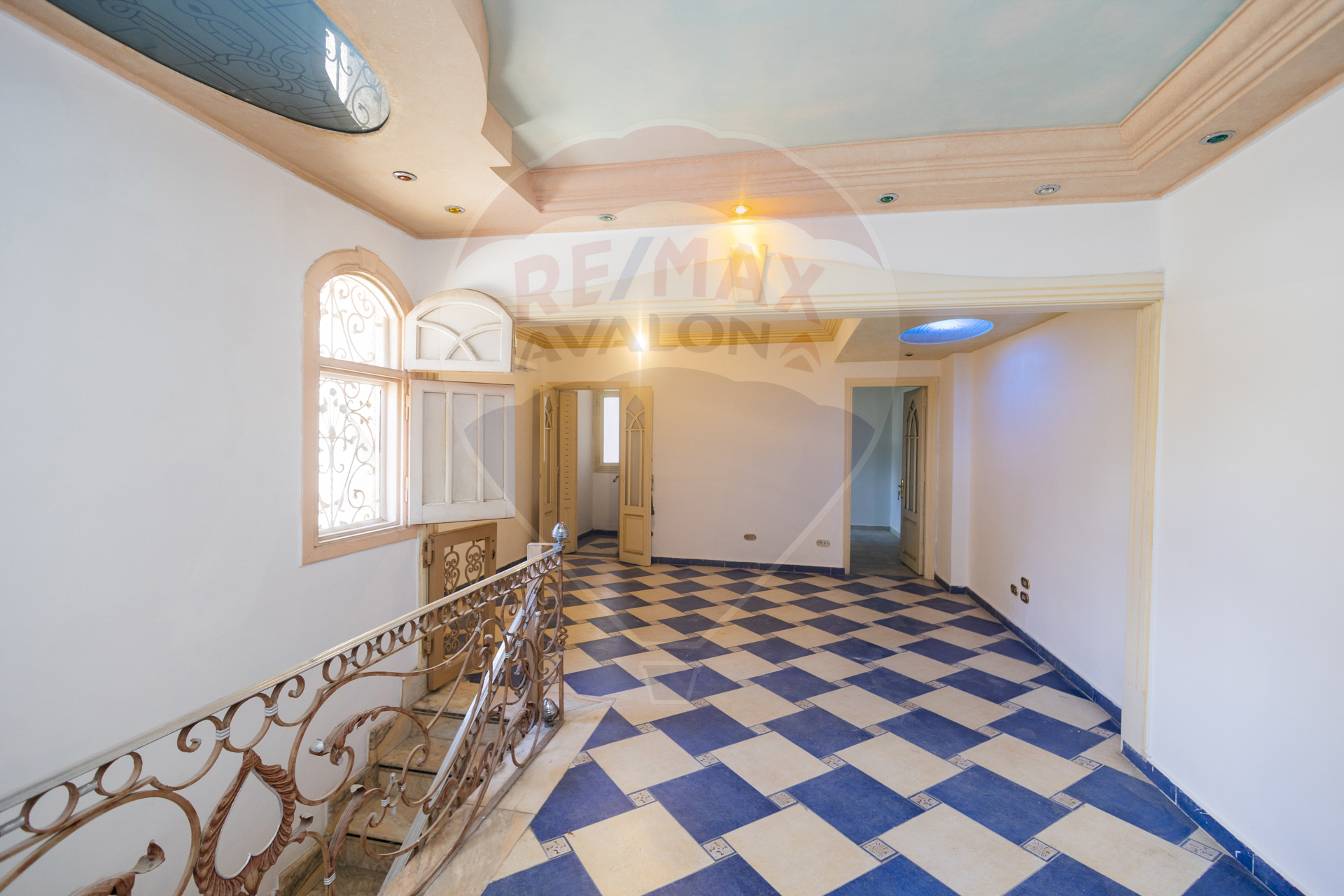 Duplex for sale 300 m Miami (Gamal Abd-AlNasser st)