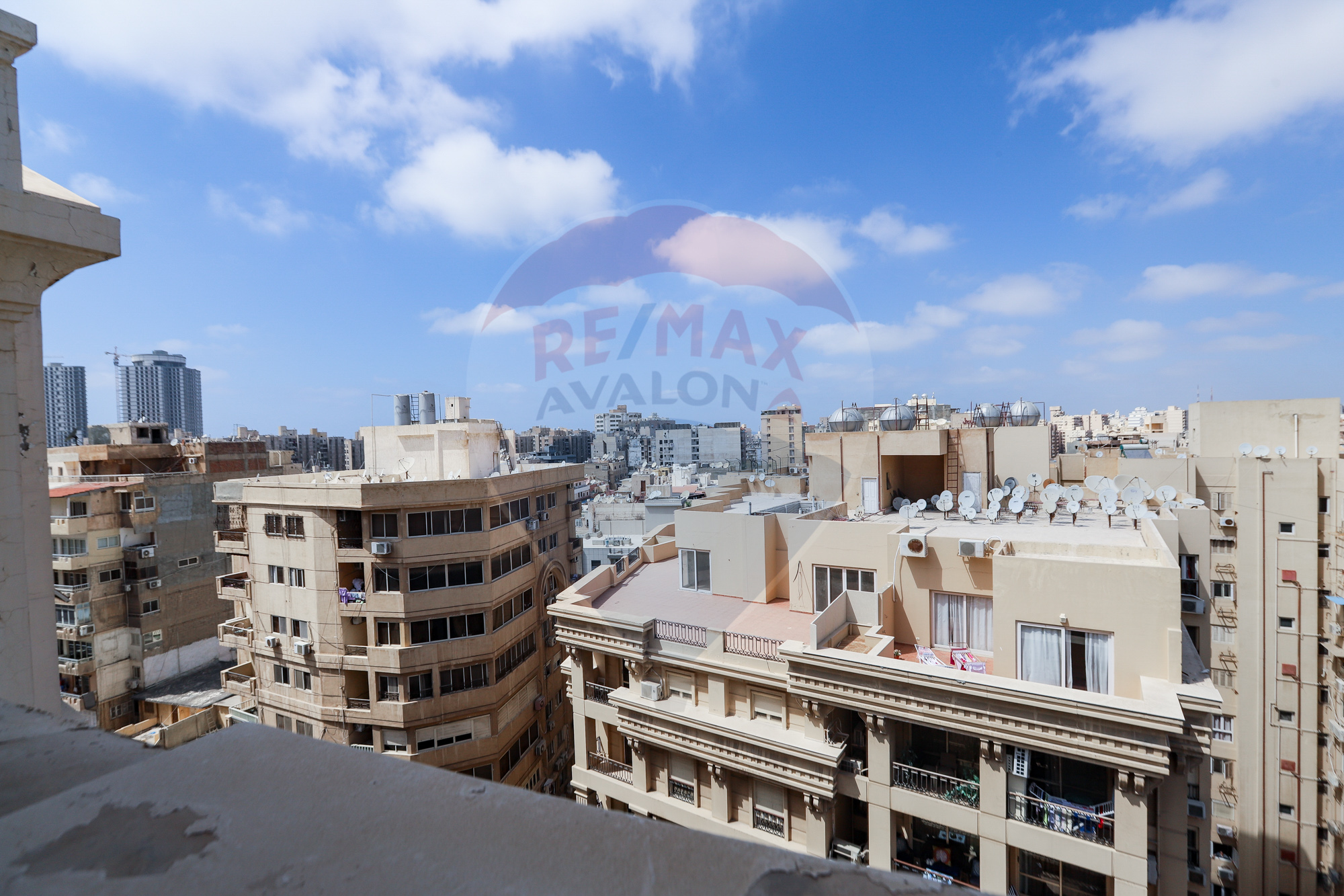 شقة للبيع 240 م مصطفي كامل (ابراج كيروسيز)
