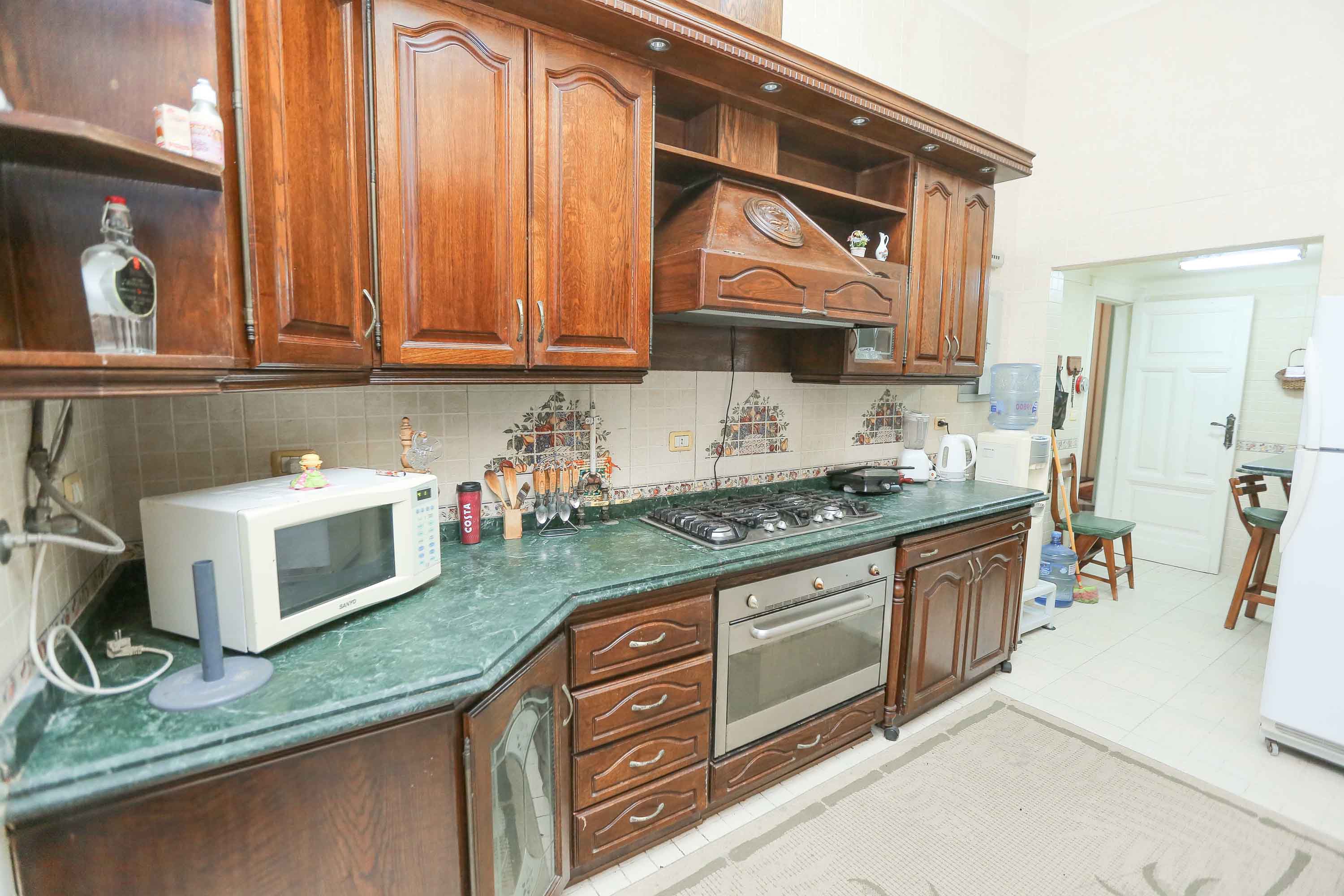 Apartment For sale 450m - Latin District (Sultan Hussein St)
