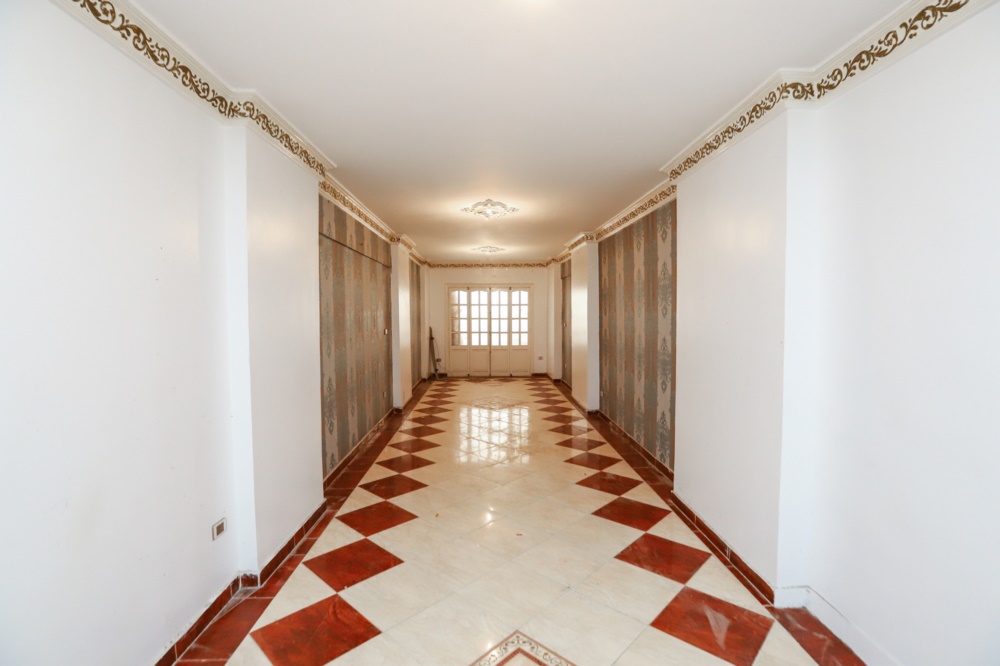 Apartment for sale 150m Victoria