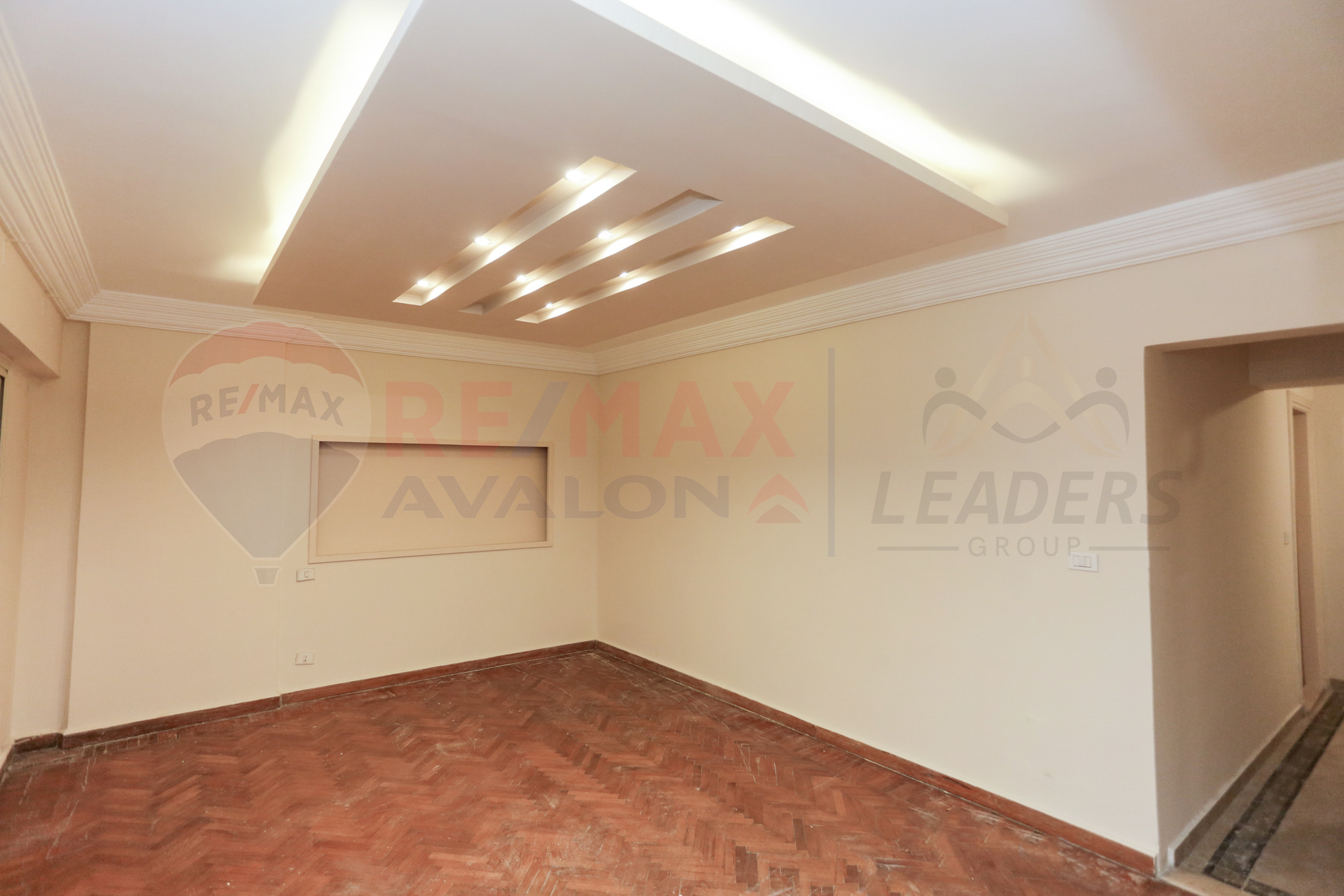 Apartment for sale 250 m Janaklis (Abu Qir St.)