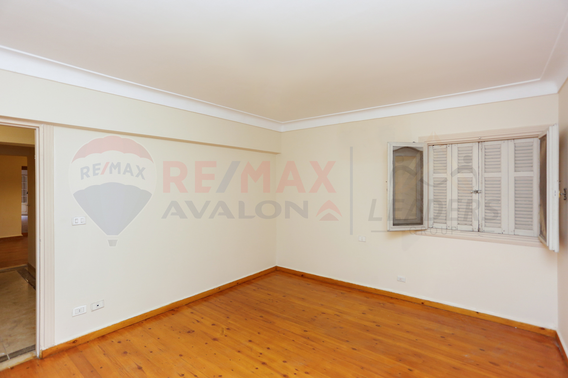Apartment for sale 250 m Janaklis (Abu Qir St.)