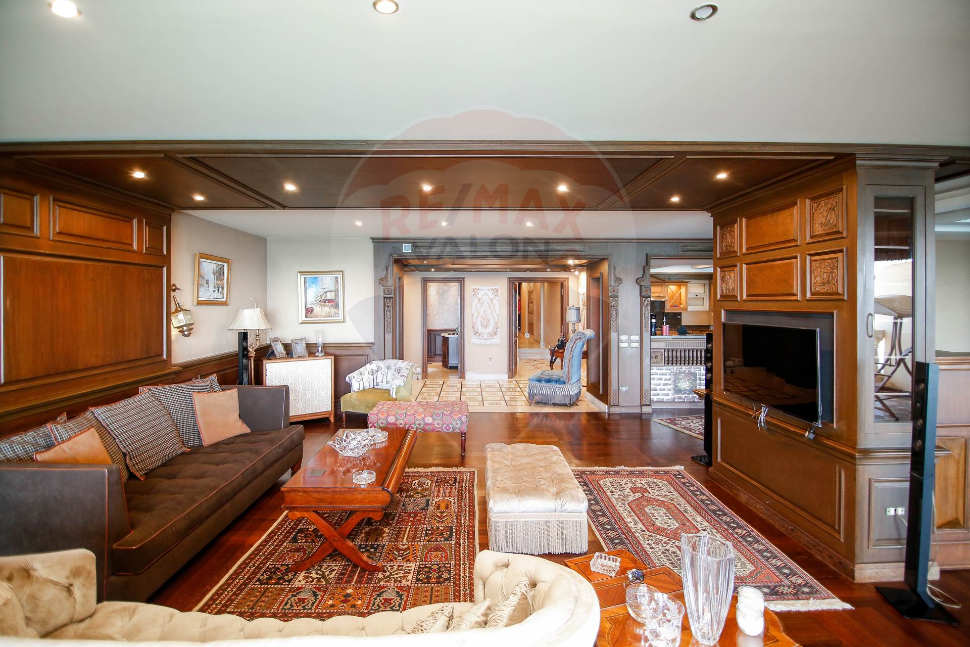 Apartment for sale 365 m Al-Saraya ( directly on the sea )