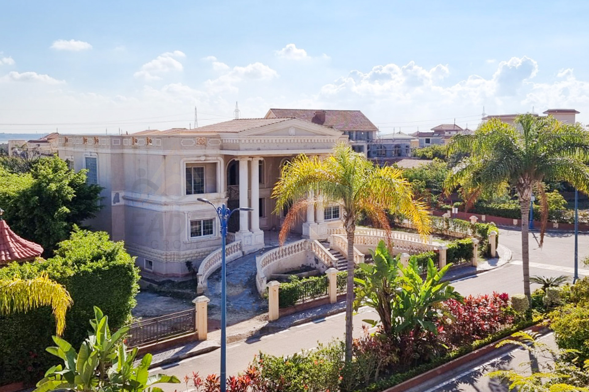 Standalone villa for sale, 560 m², King Mariout (Al Orouba Royal)