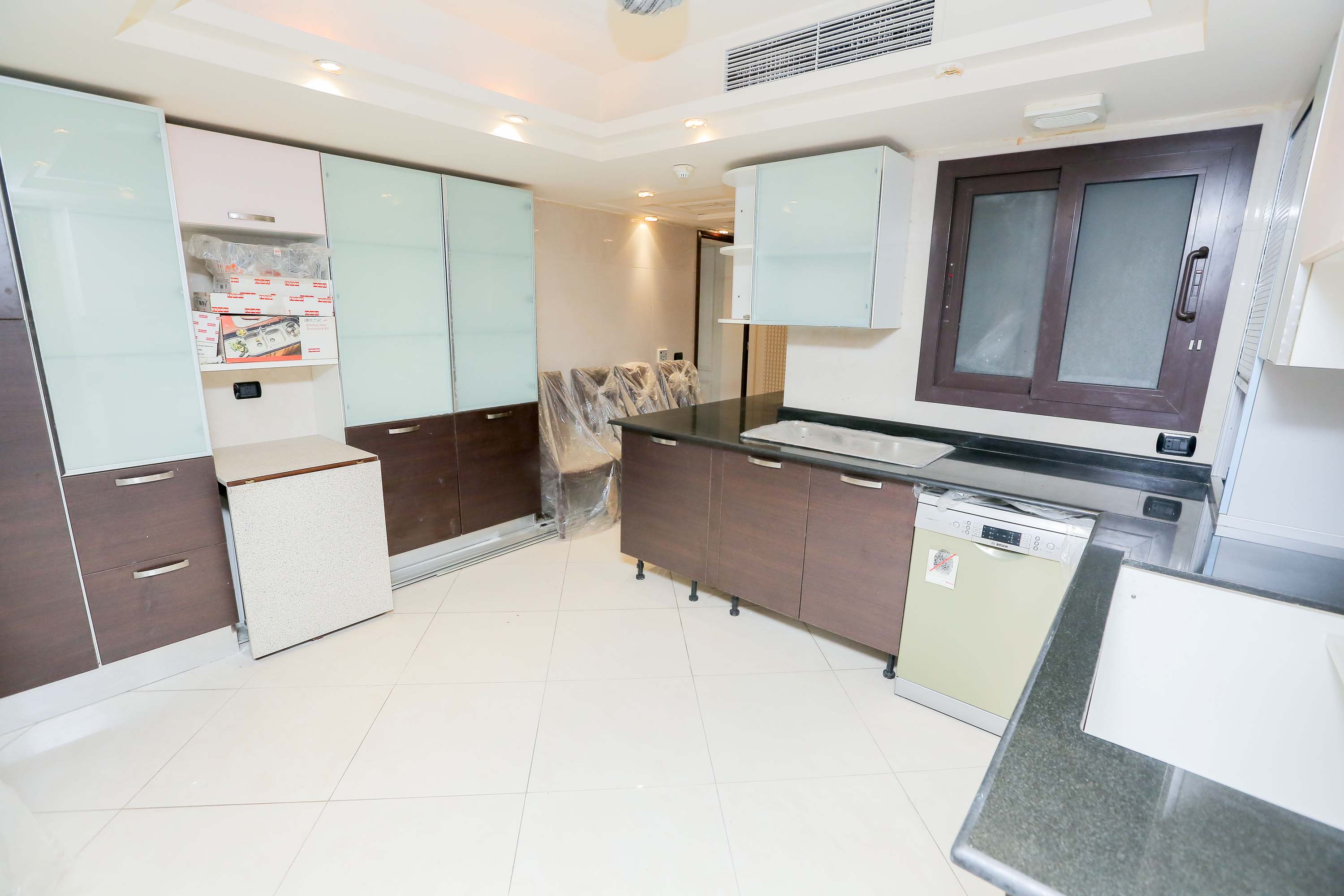 Luxurious Apartment For sale 500m - Latin  District - Latin District Building (Patrice Lumumba St.) First Hand
