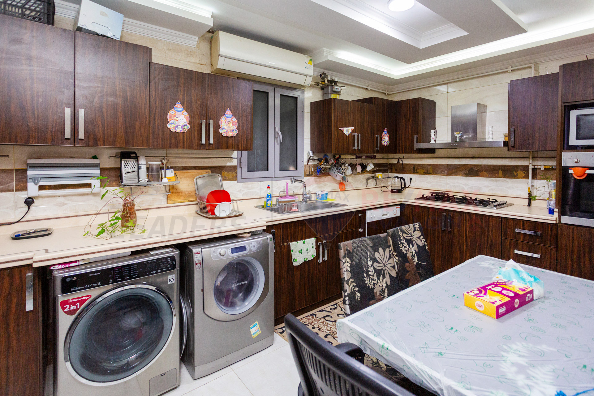 Apartment for sale 250 m Saba Pasha (Royal Plaza)