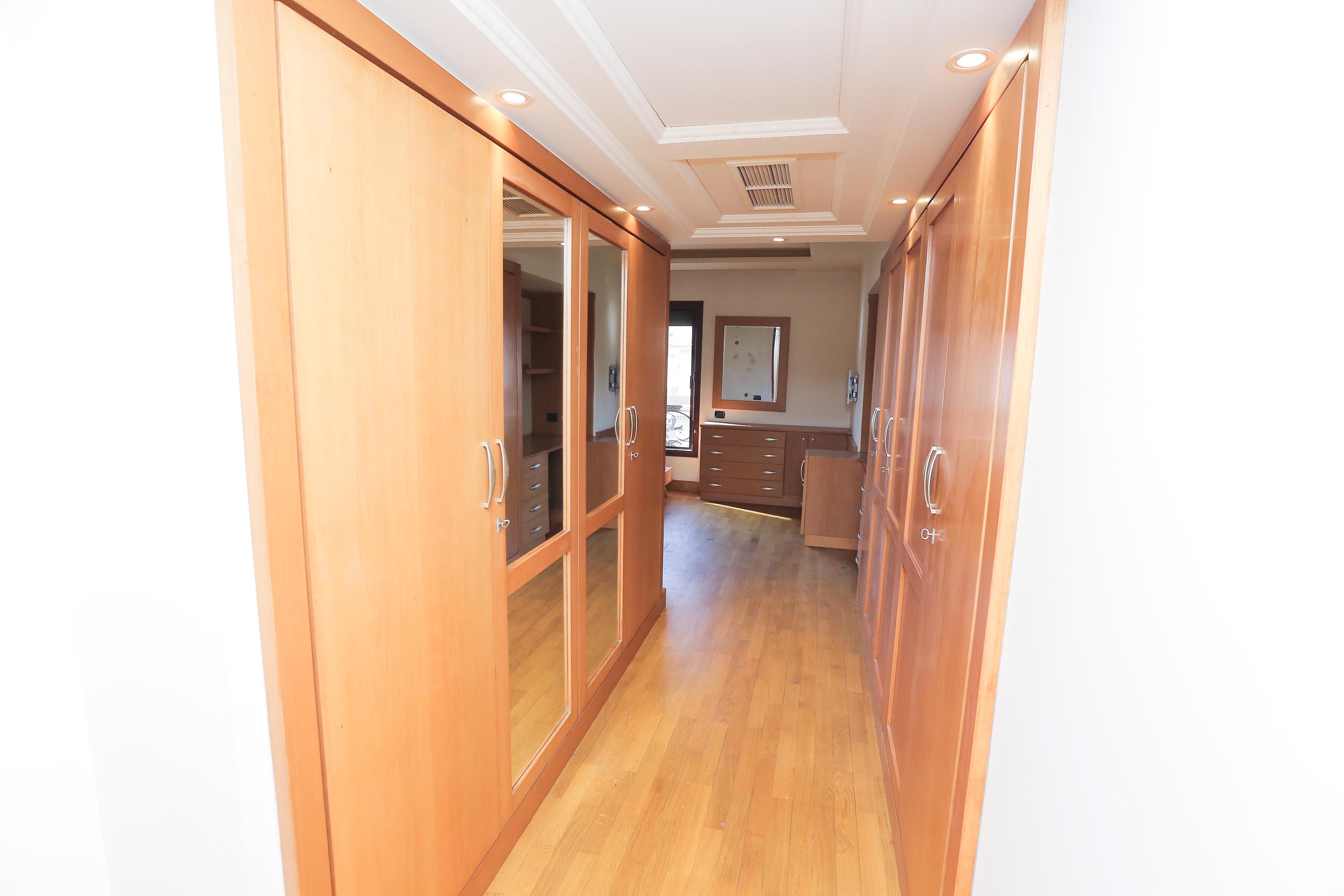 Luxurious Apartment For sale 500m - Latin  District - Latin District Building (Patrice Lumumba St.) First Hand