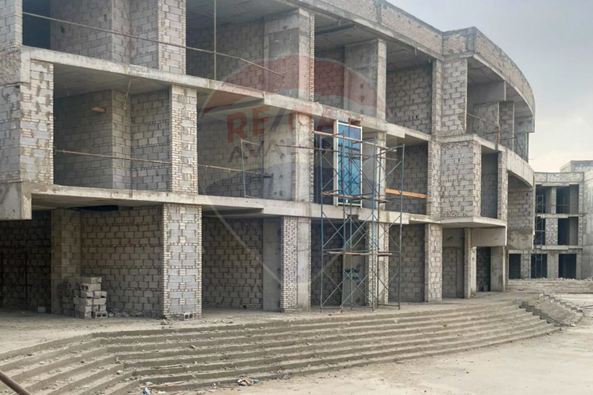 Shop + roof for sale 49 m Administrative Capital (Hub Capital - Al-Sefarat District)