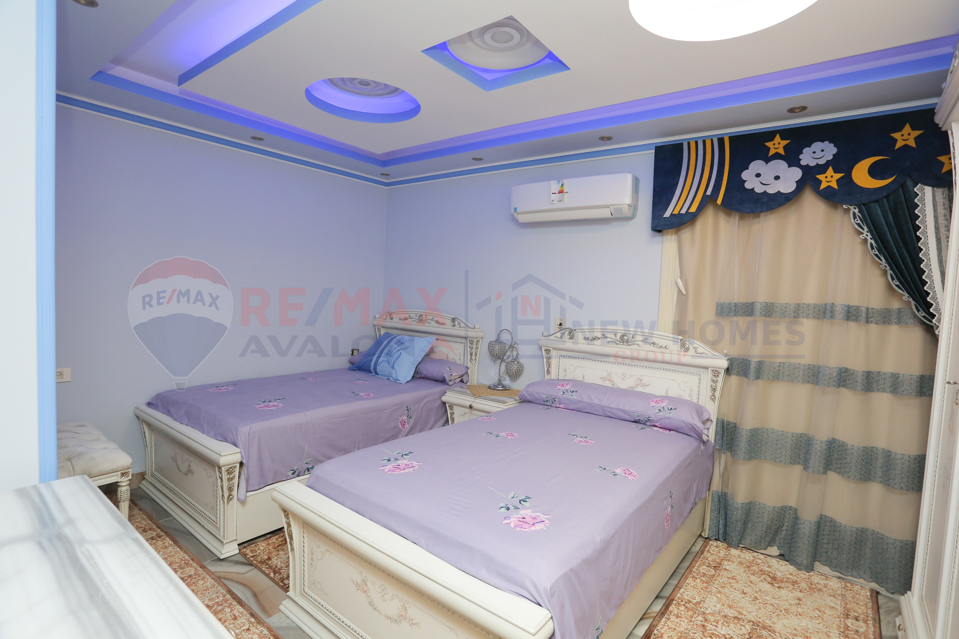 Apartment for sale 332 m Camp Chezar (directly on the sea - brand building)