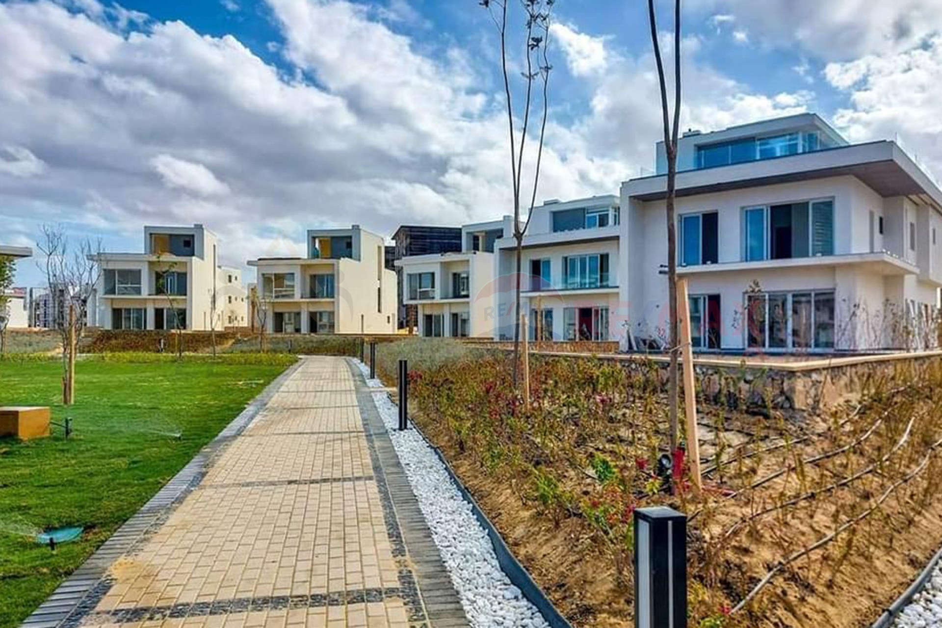 Twin house for sale (Mazarine - City Edge) 318 m