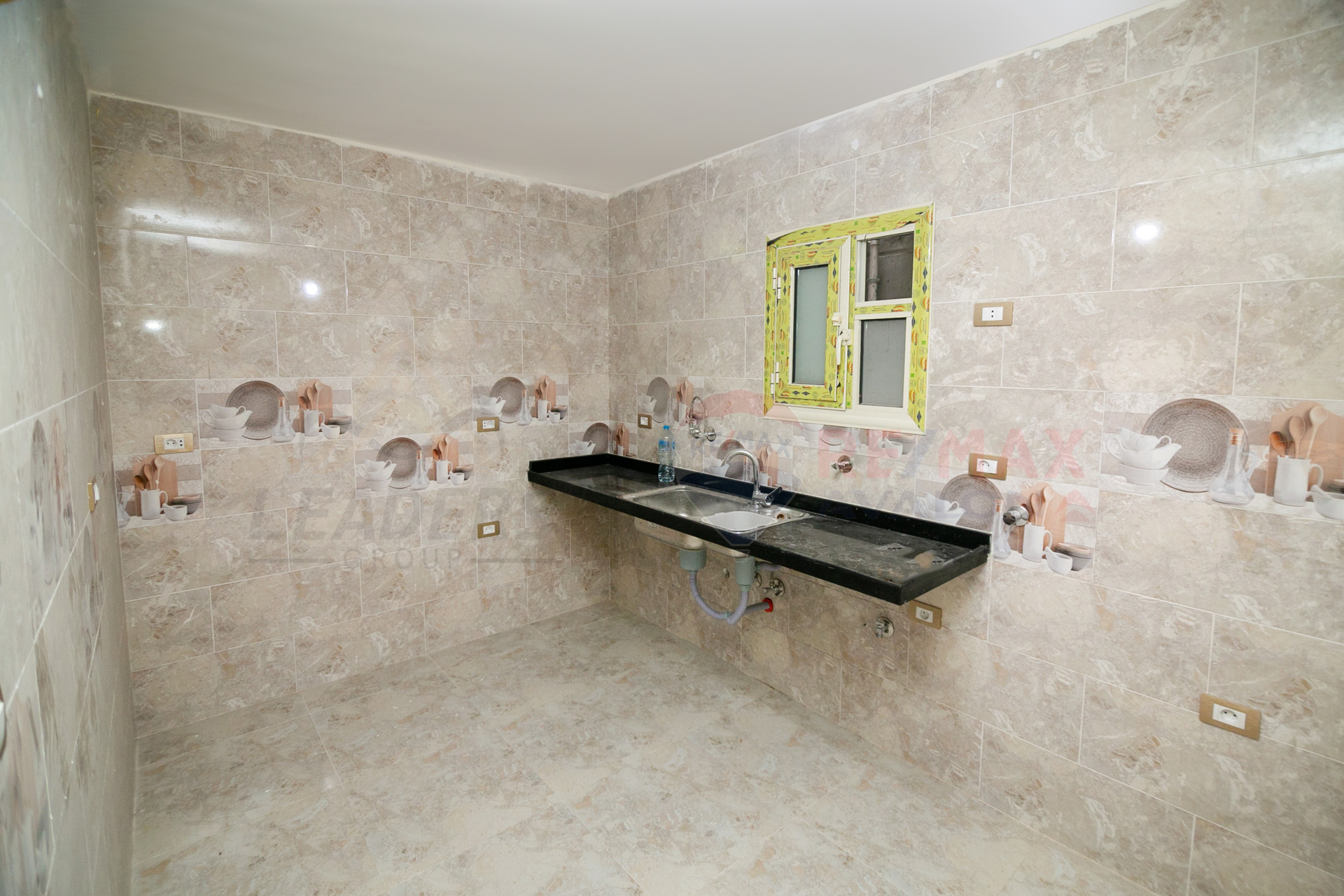 Administrative headquarters for rent 200 m Roushdy (Abu Qir St.)