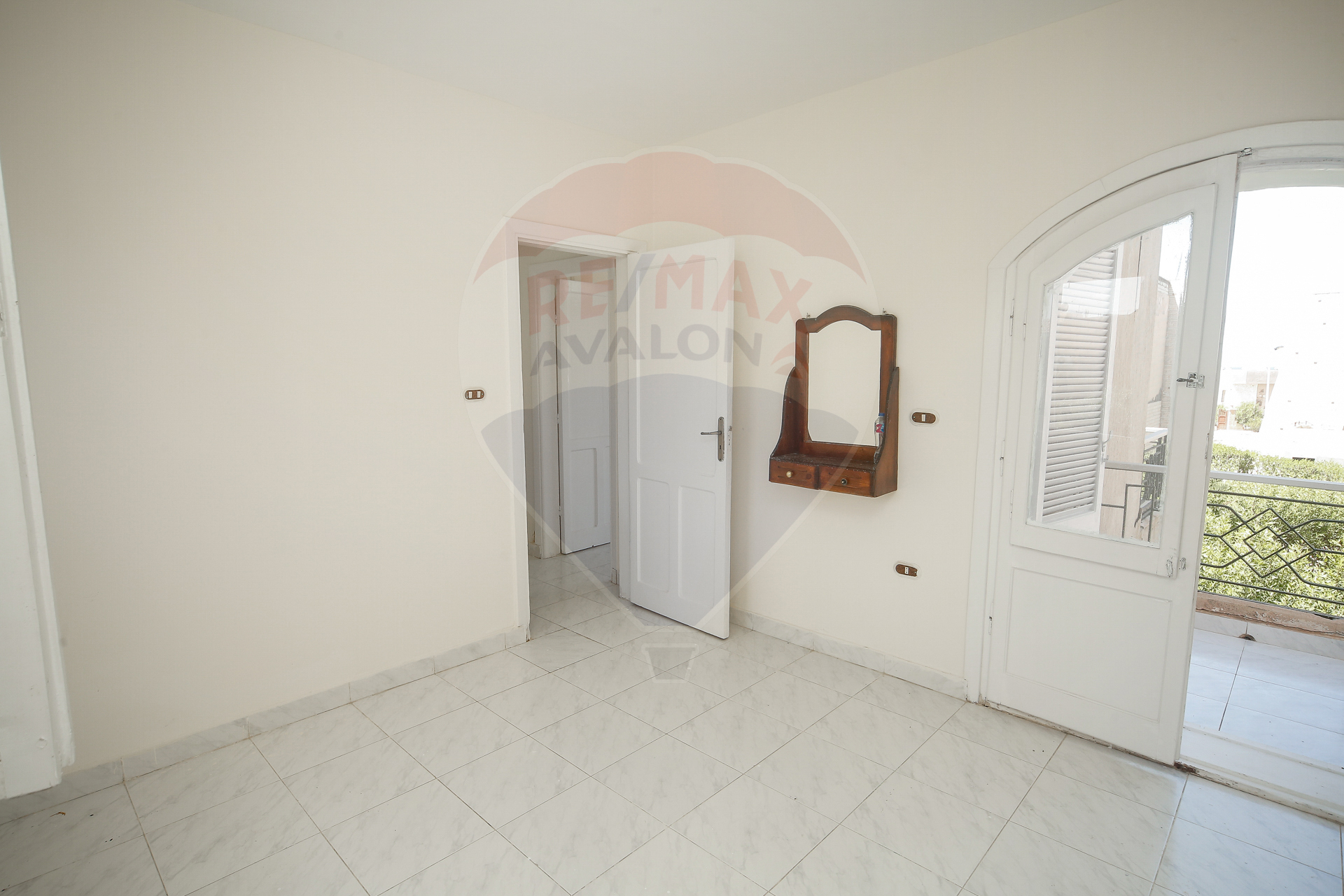 Chalet with roof for sale (El fayrouz beach) 138 m