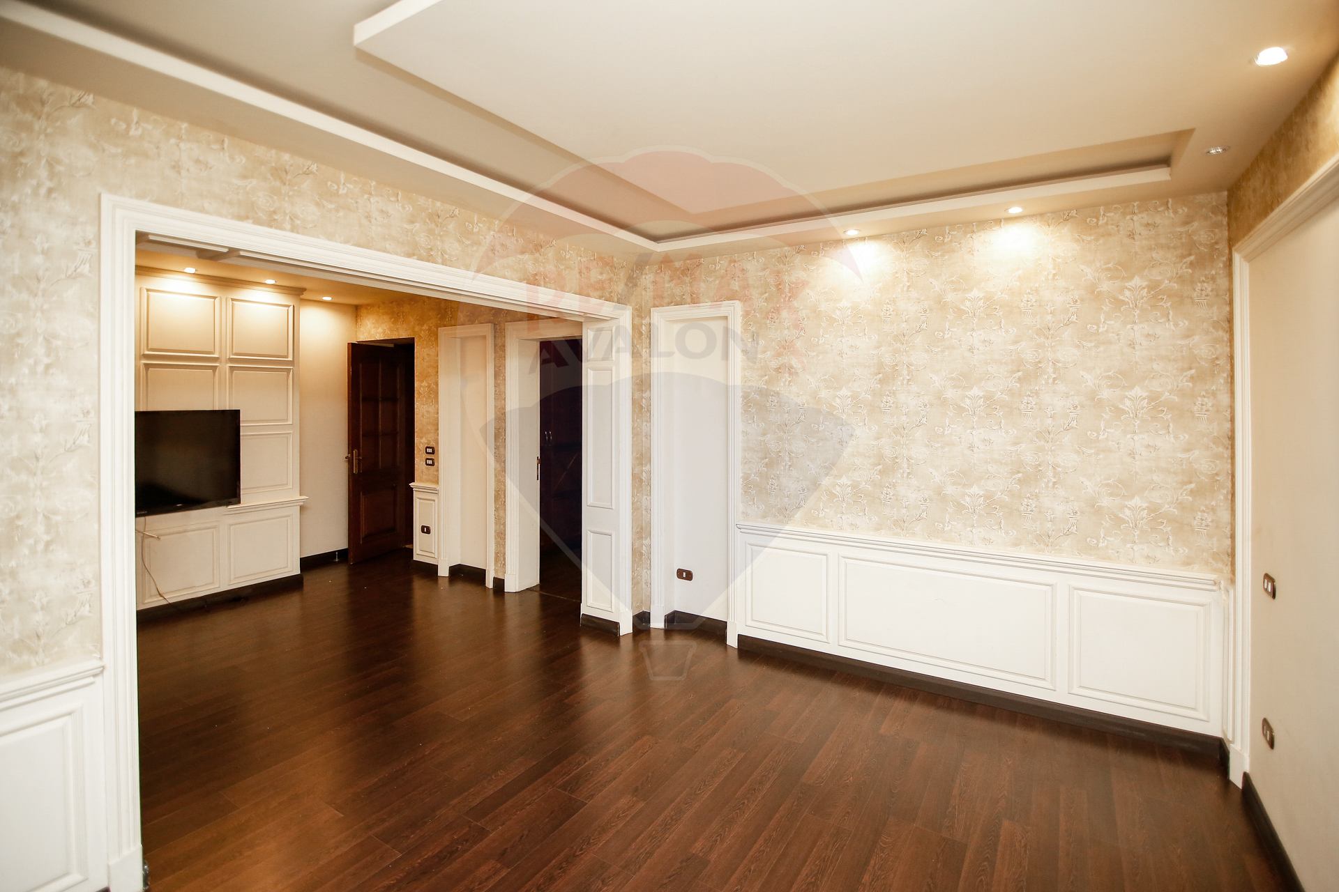 Apartment for sale 365 m Al-Saraya ( directly on the sea )