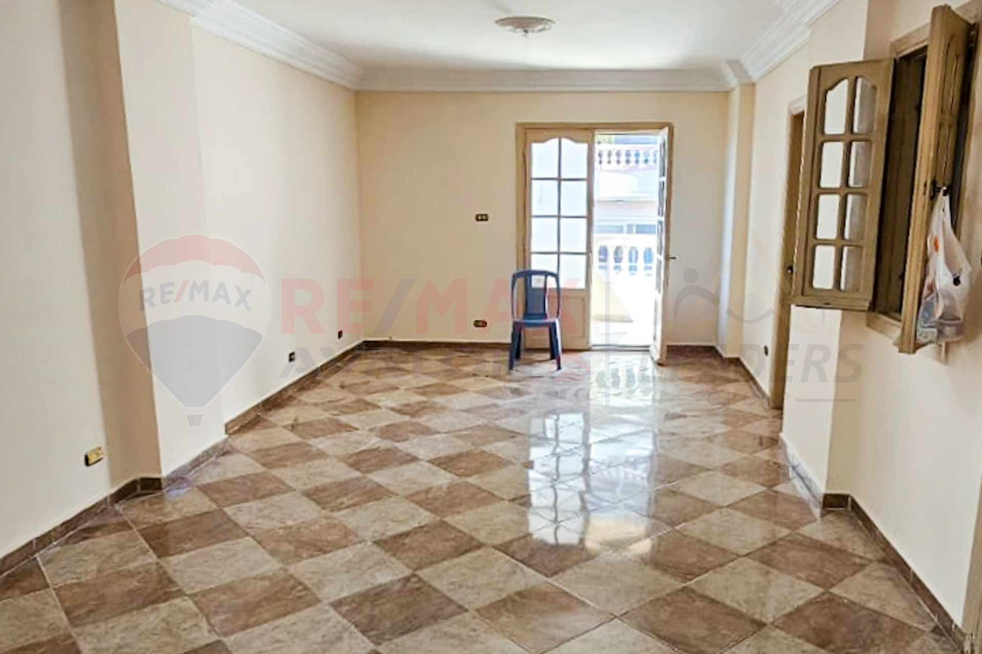 Apartment for sale 146 m Sidi Bishr (steps from Al-Issawi)
