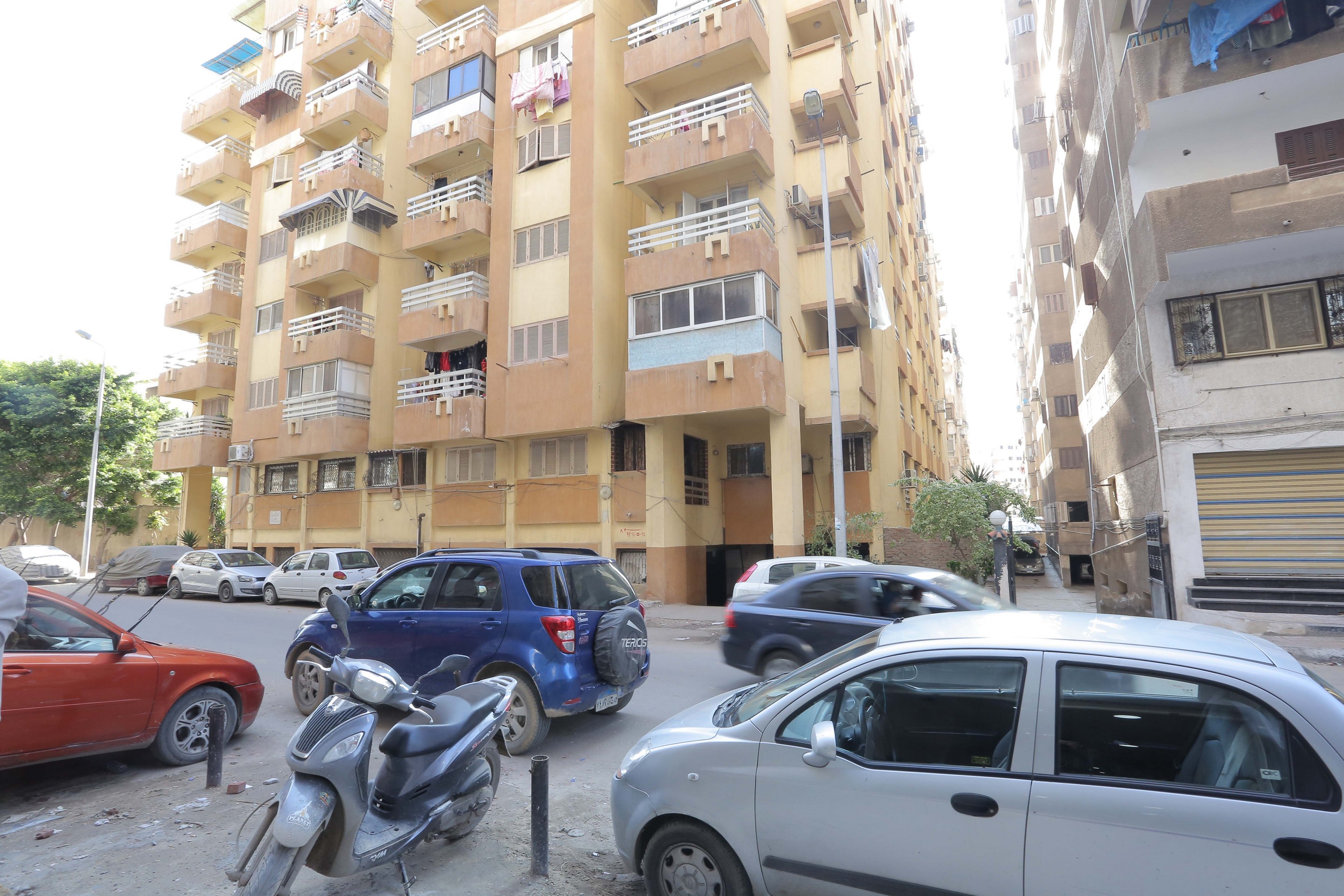 محل تجارى للبيع 200م سموحة -بجوار مركز الاسكندرية للعيون